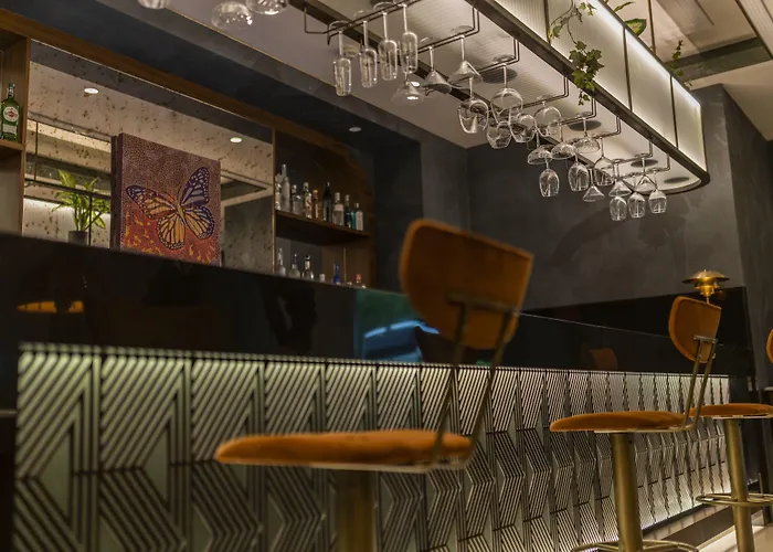 The Artisan - Mgallery Collection